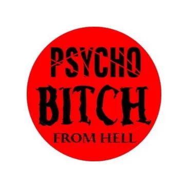 PSYCHO BITCH (jelvény, 2,5 cm)